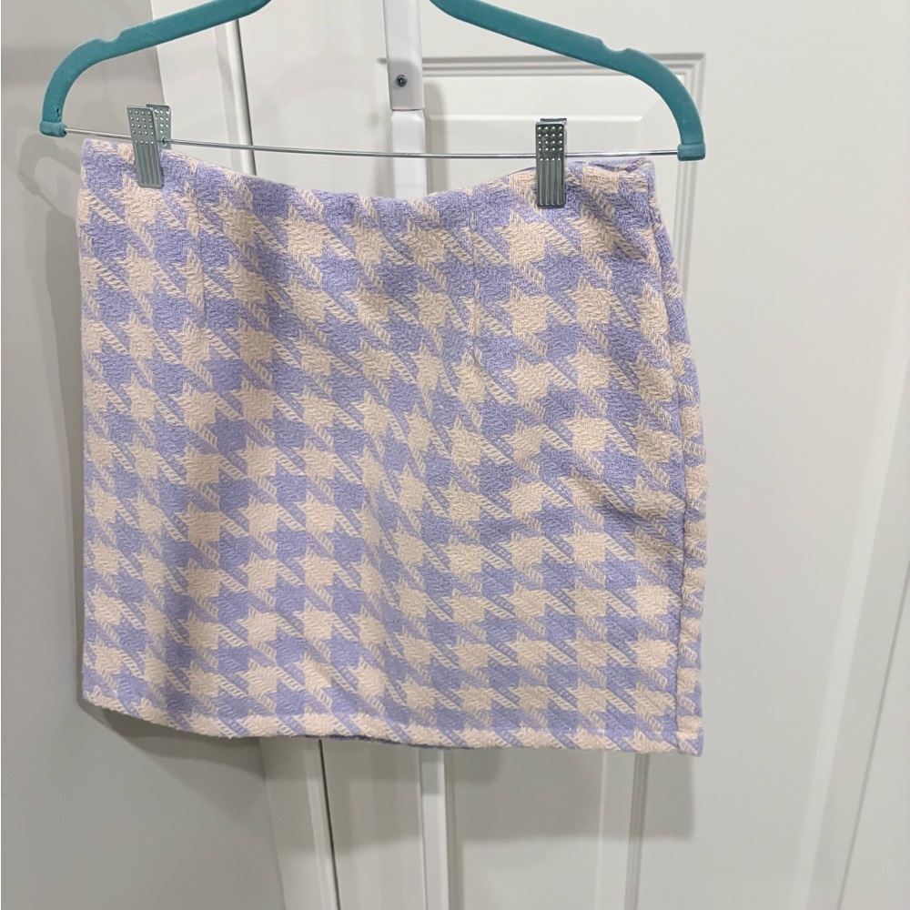 Primark Mini Skirt in Purple and Cream Houndstooth